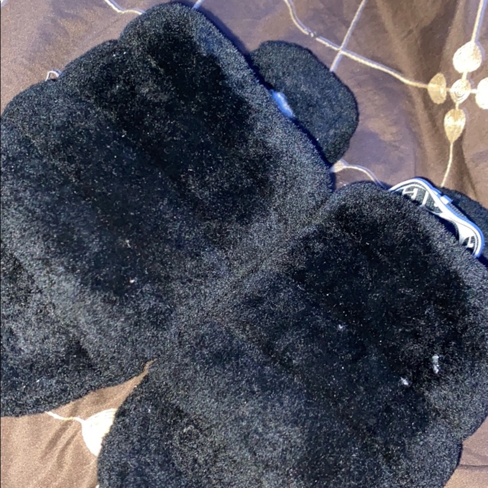 UGG FLUFF YEAH SLIDE